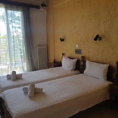Alexandros Hotel