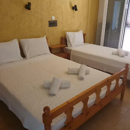 Alexandros Hotel