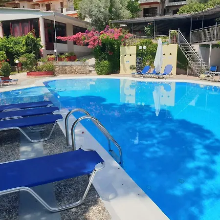 Alexandros Hotel 2*